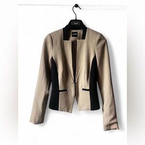 XOXO | Women's Beige and Black Blazer | M
